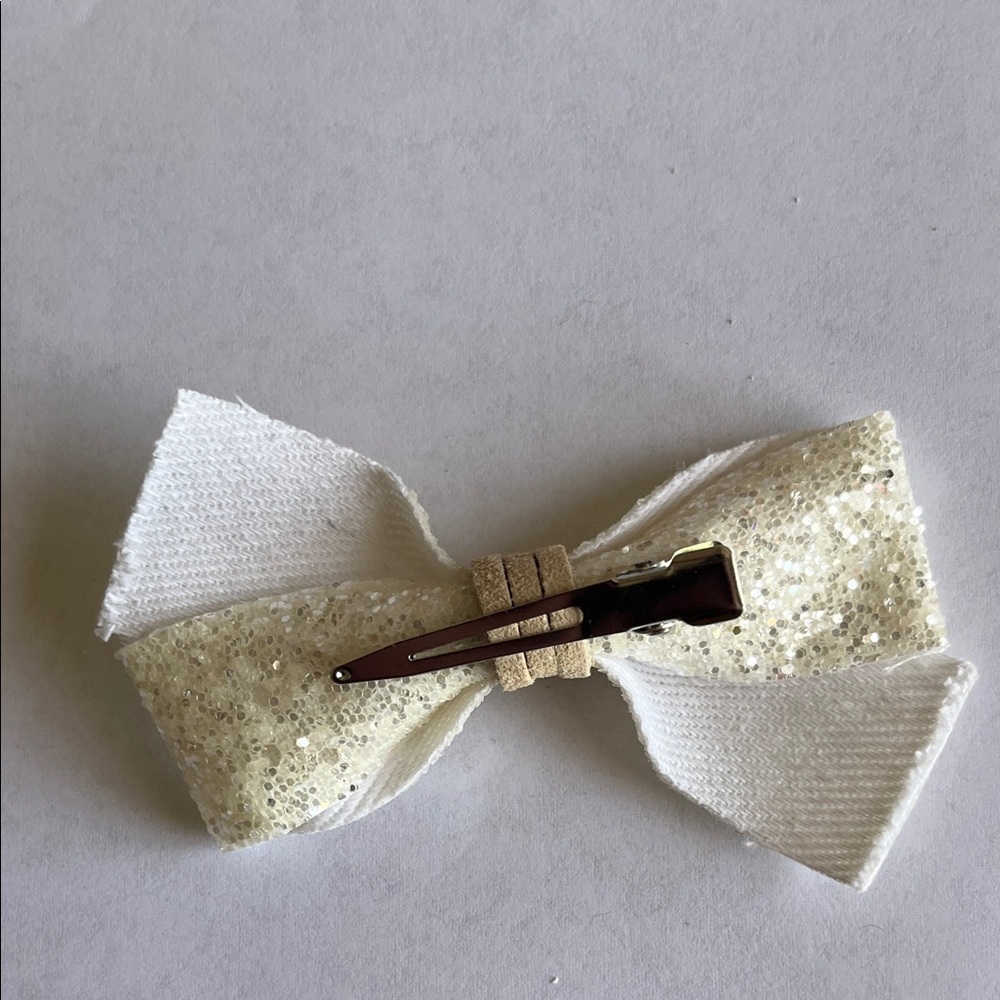 Sparkling White Bow Hair Clip - Picture 4 of 5